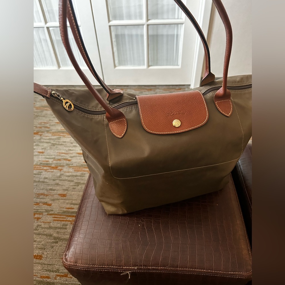 Longchamp Modelo depose: dark green /moss color